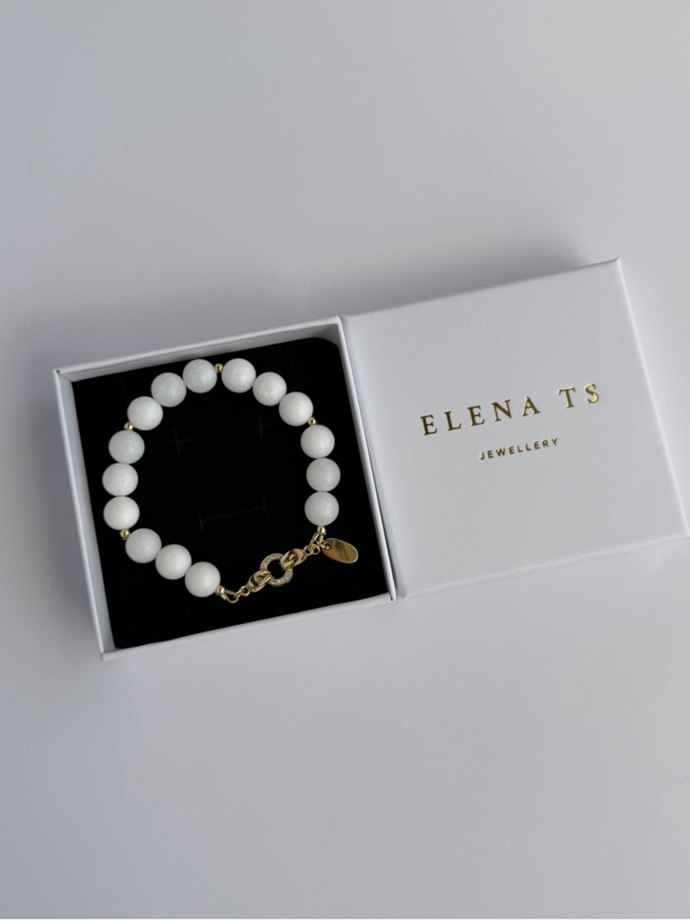556 White Agate Stone Bracelet